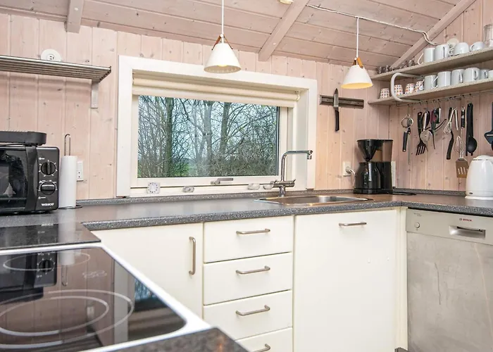 6 Person In Sydals-by Traum * Nedre Lysabild