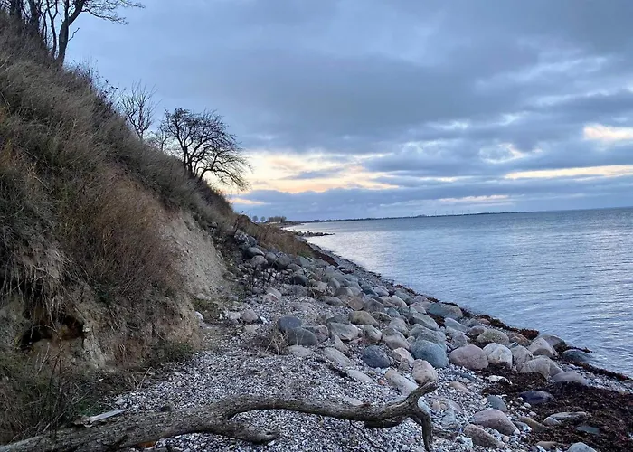 6 Person In Sydals-by Traum